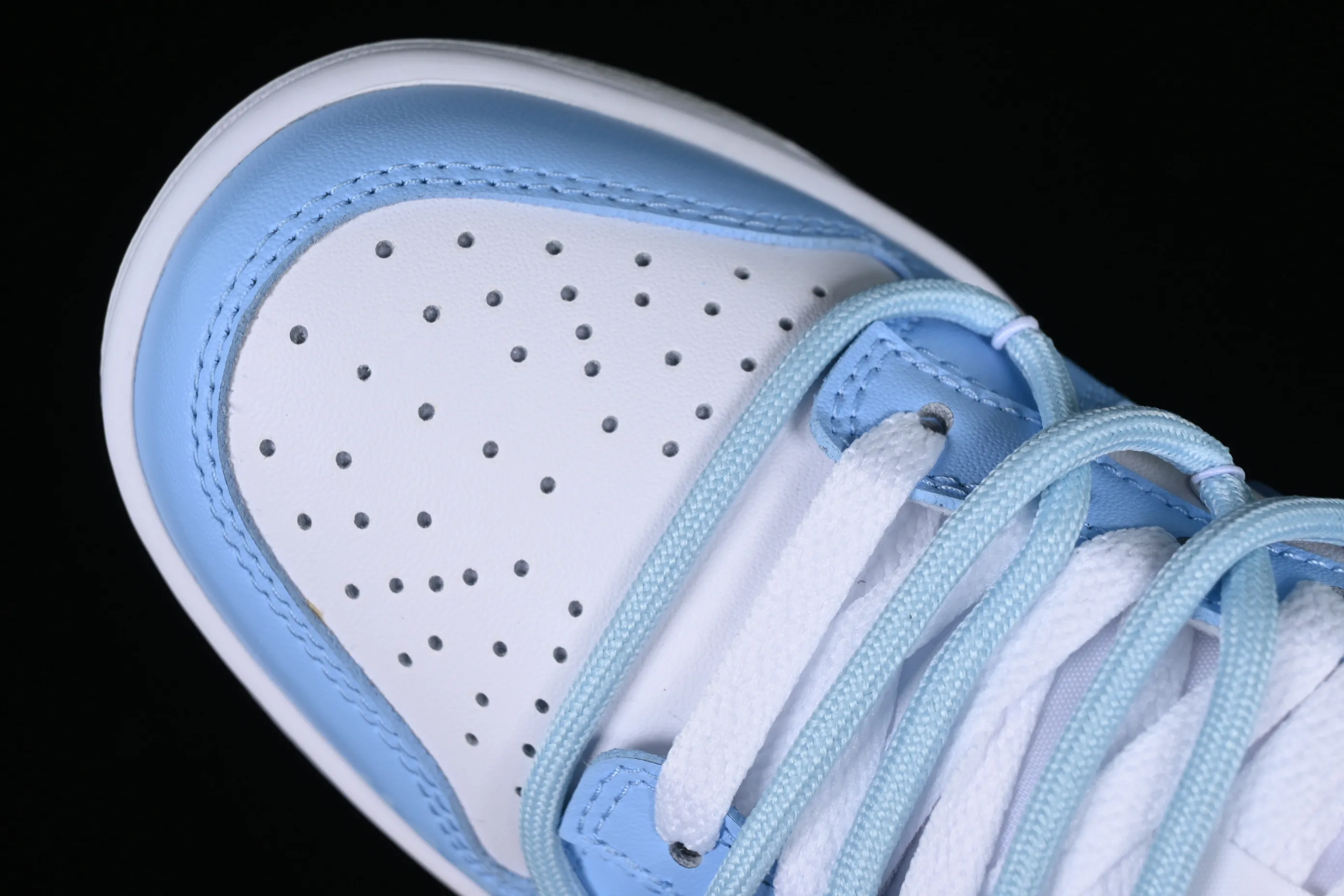 All Categories Nk SB Dunk Series Nk SB Dunk Low Low-top sneakers Nk Dunk Low Happy Bear White and blue cute girl SB deconstructed double shoelace low-top casual sneakers DH9765-102